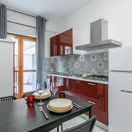 Villa Malfitano And Lolli Station Apt With Terrace ปาแลร์โม ภายนอก รูปภาพ